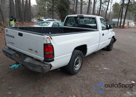 2001 Dodge Ram 1500 St/Ws z USA, uszkodzony, nr VIN 1B7HC16XX1S222054